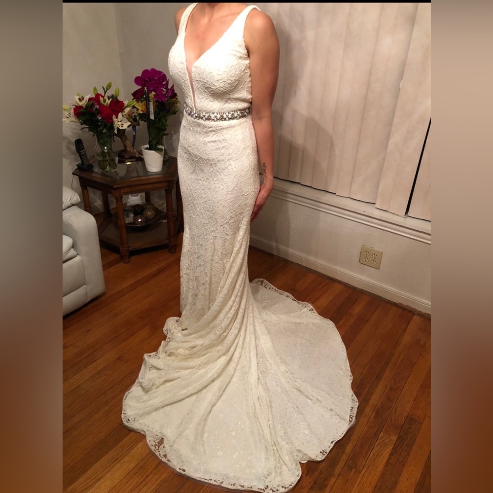 🤍 Beautiful Lace Wedding Dress 🤍